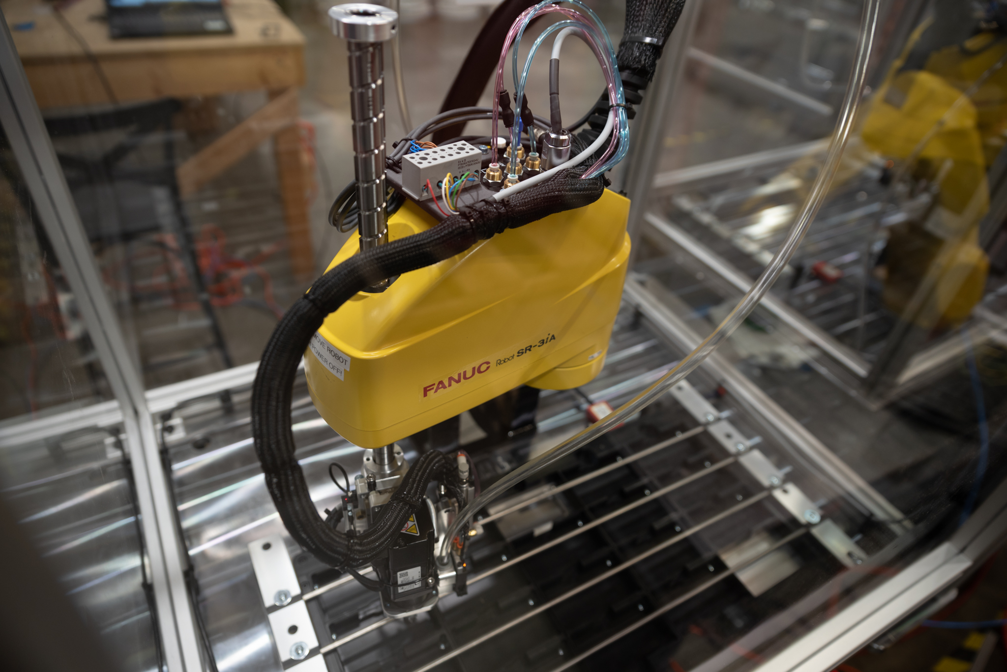 yellow robot