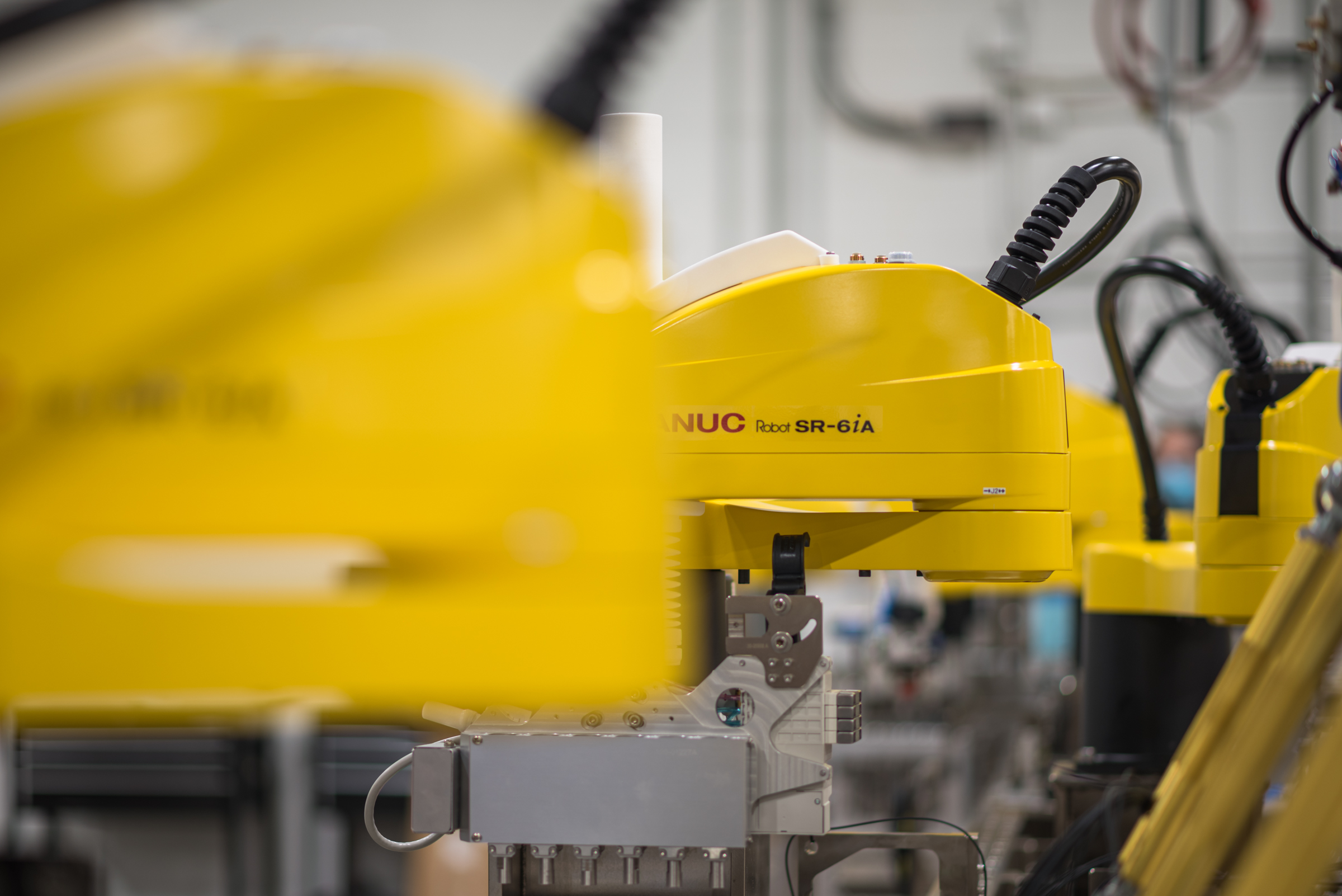 Streamlining Medical Cleanroom Environments with Adaptive Innovations Corp’s Automation Solutions